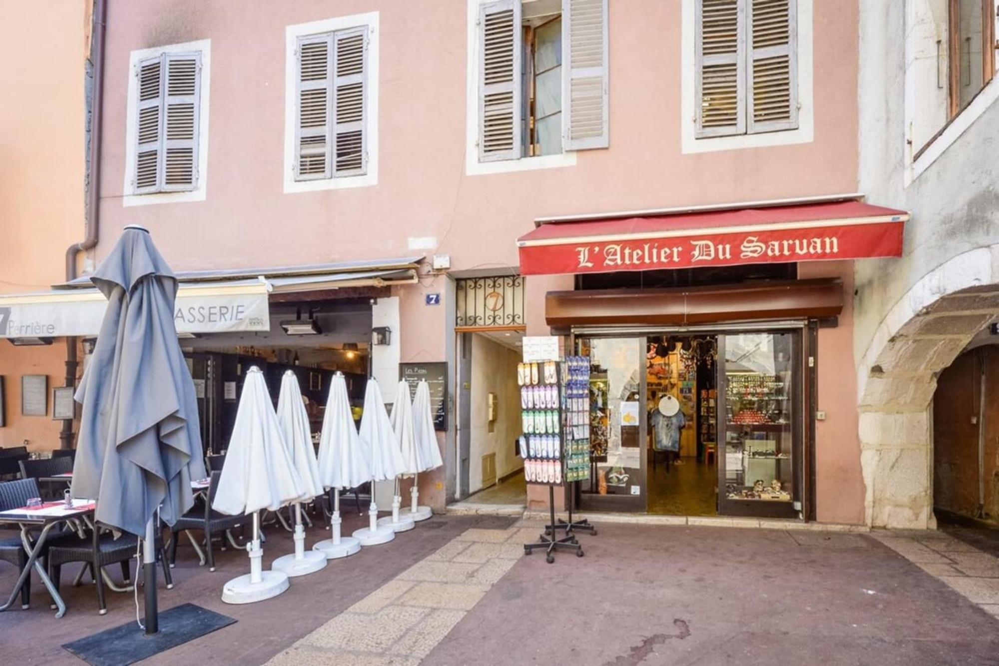 3-Star Rated Apartment In The Heart Of The Old Town With A View Annecy Exteriör bild
